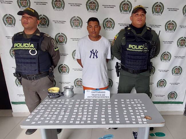 Comunidad de barrio de Arjona denunció a presunto ‘jibaro’ y fue detenido por la Policía
