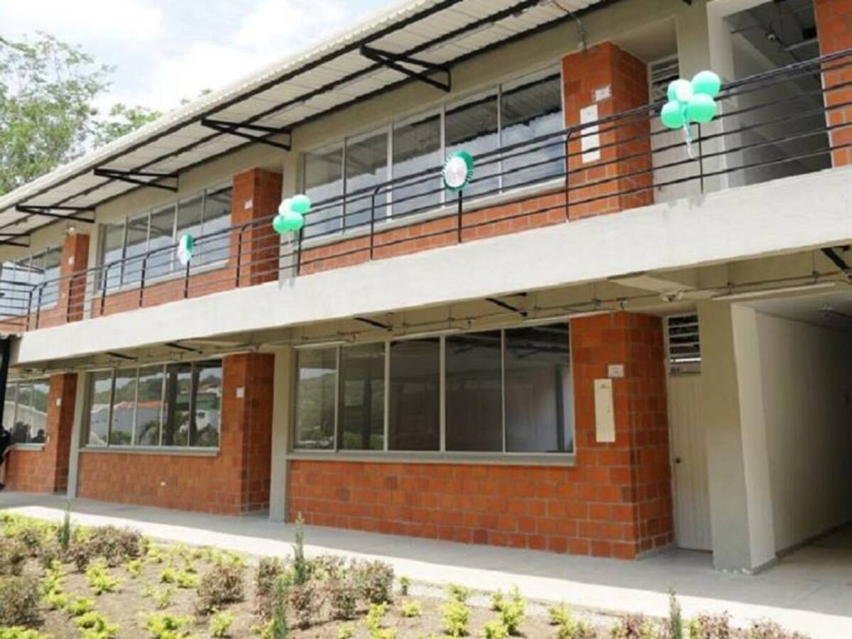 Investigan intoxicación de menores de un colegio en el Huila