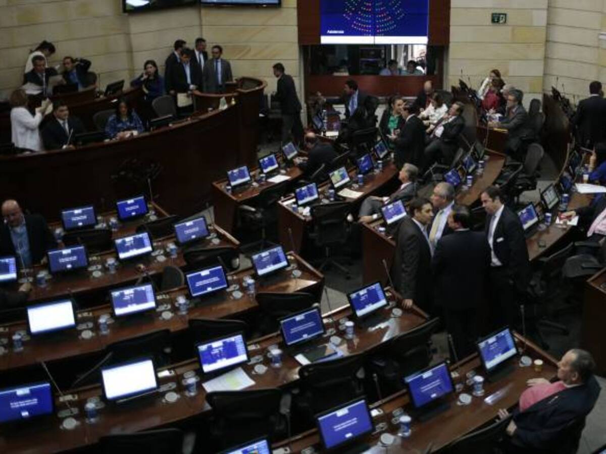 Sectores políticos se dividen frente a disidencia dentro de las Farc