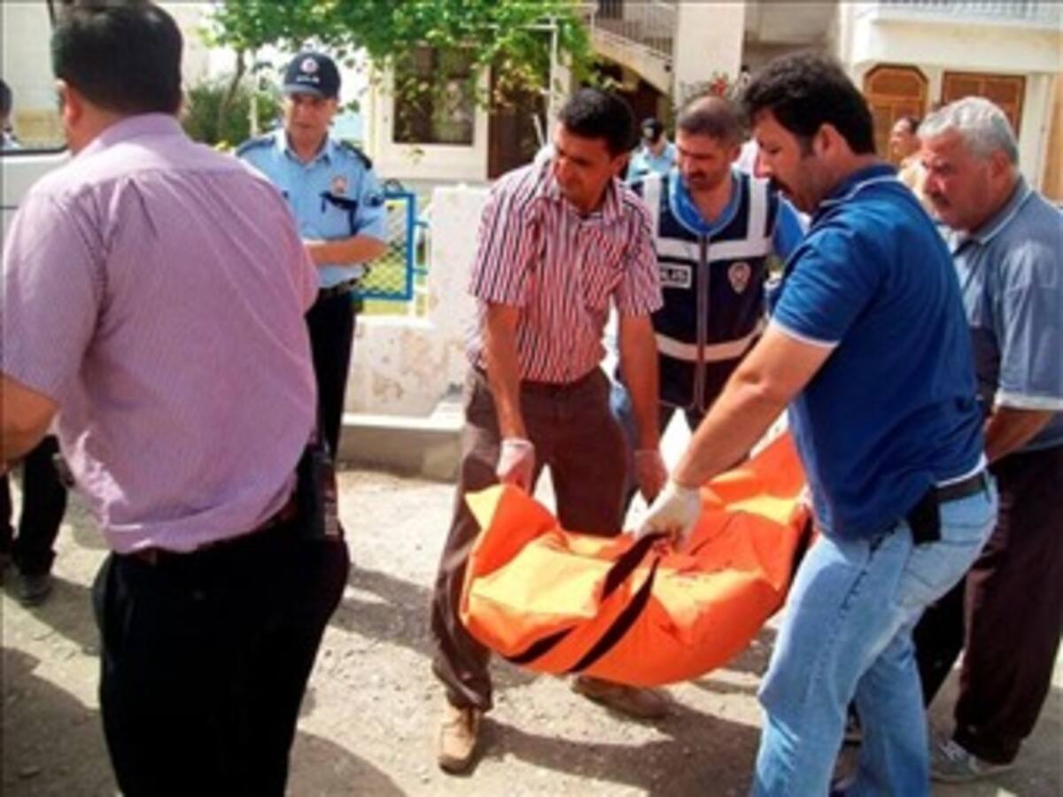 El Vaticano 'desconcertado y muy dolorido' por asesinato de obispo en Turquía