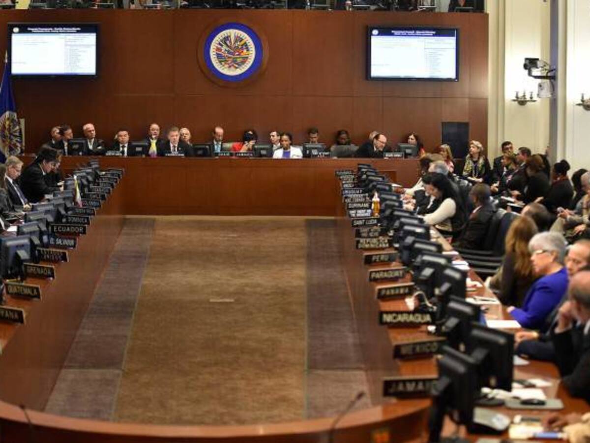Ecuador llama a consultas a embajador en OEA por críticas de CIDH
