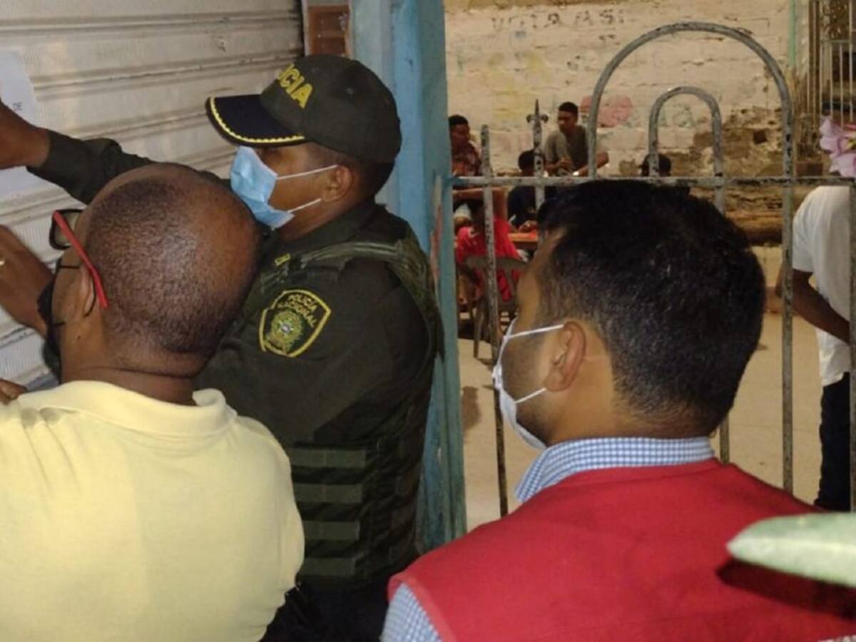 Operativos en el barrio Boston dejaron dos establecimientos cerrados