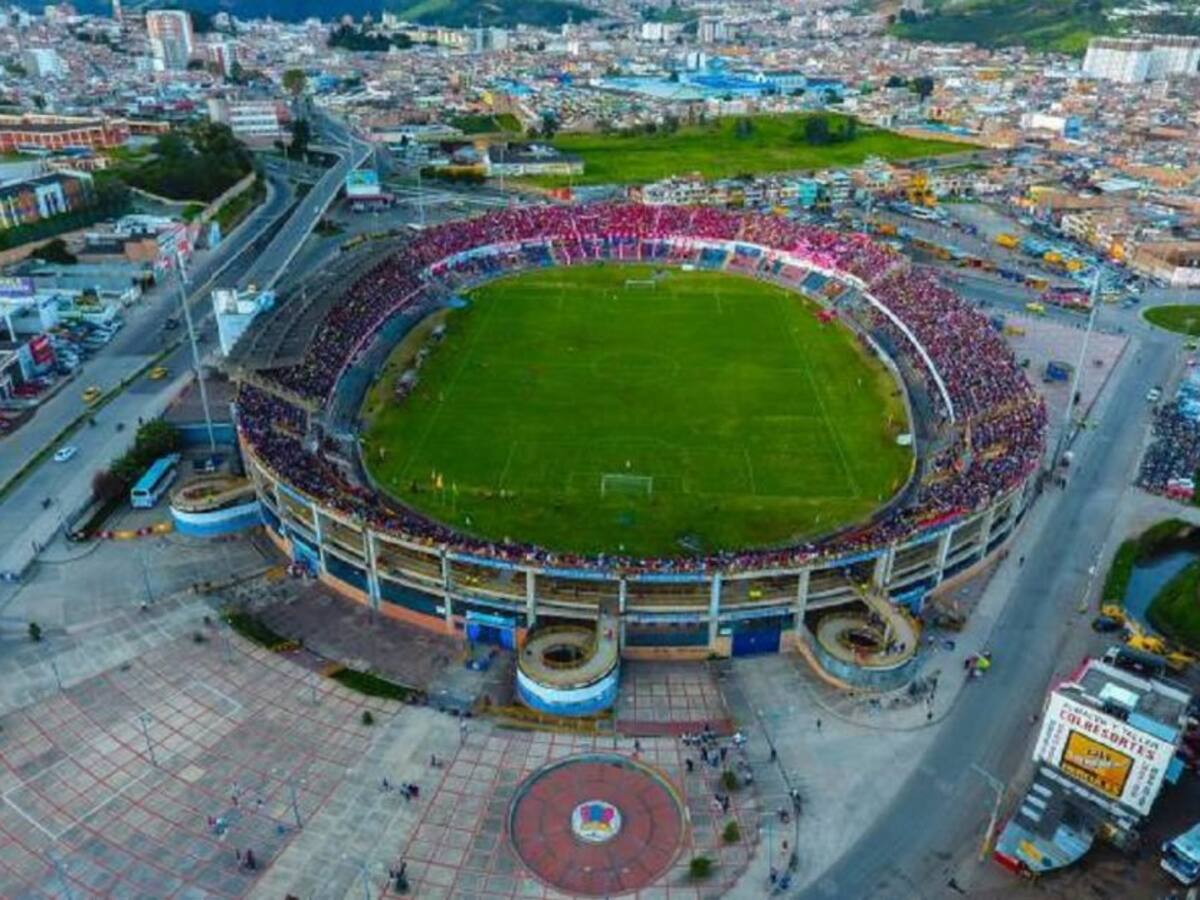 Vuelve el público al Estadio Libertad