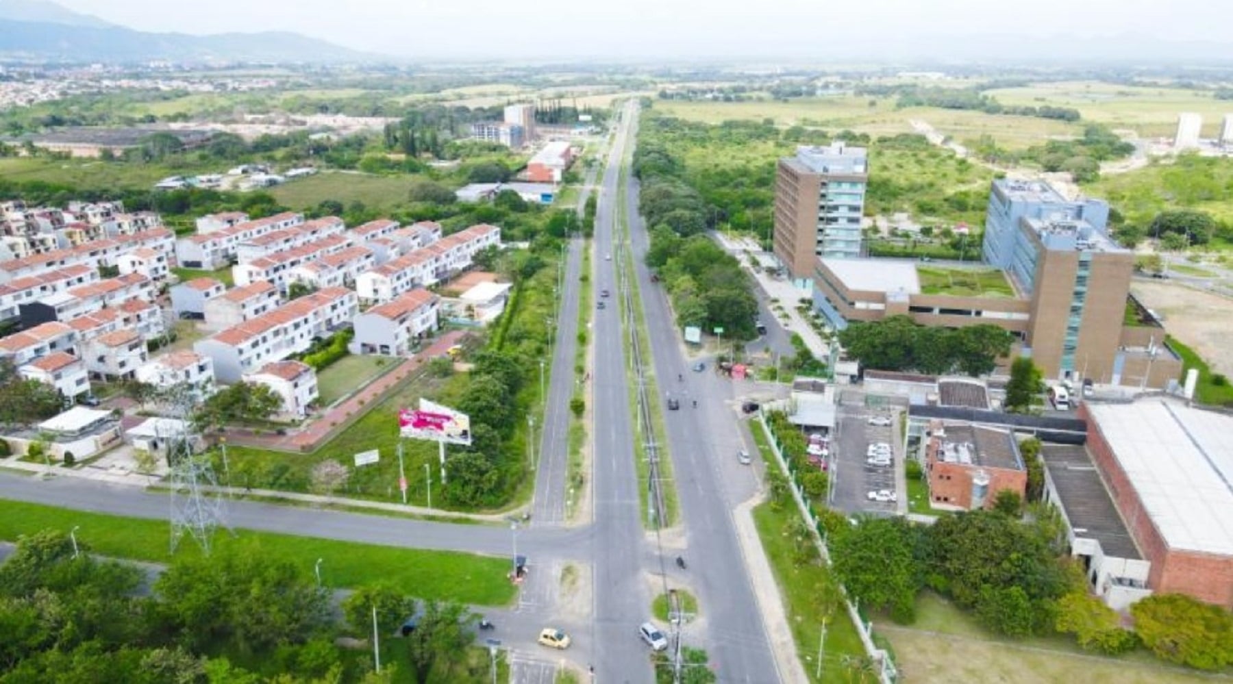 Esta cerrada la vía al aeropuerto Perales de Ibagué