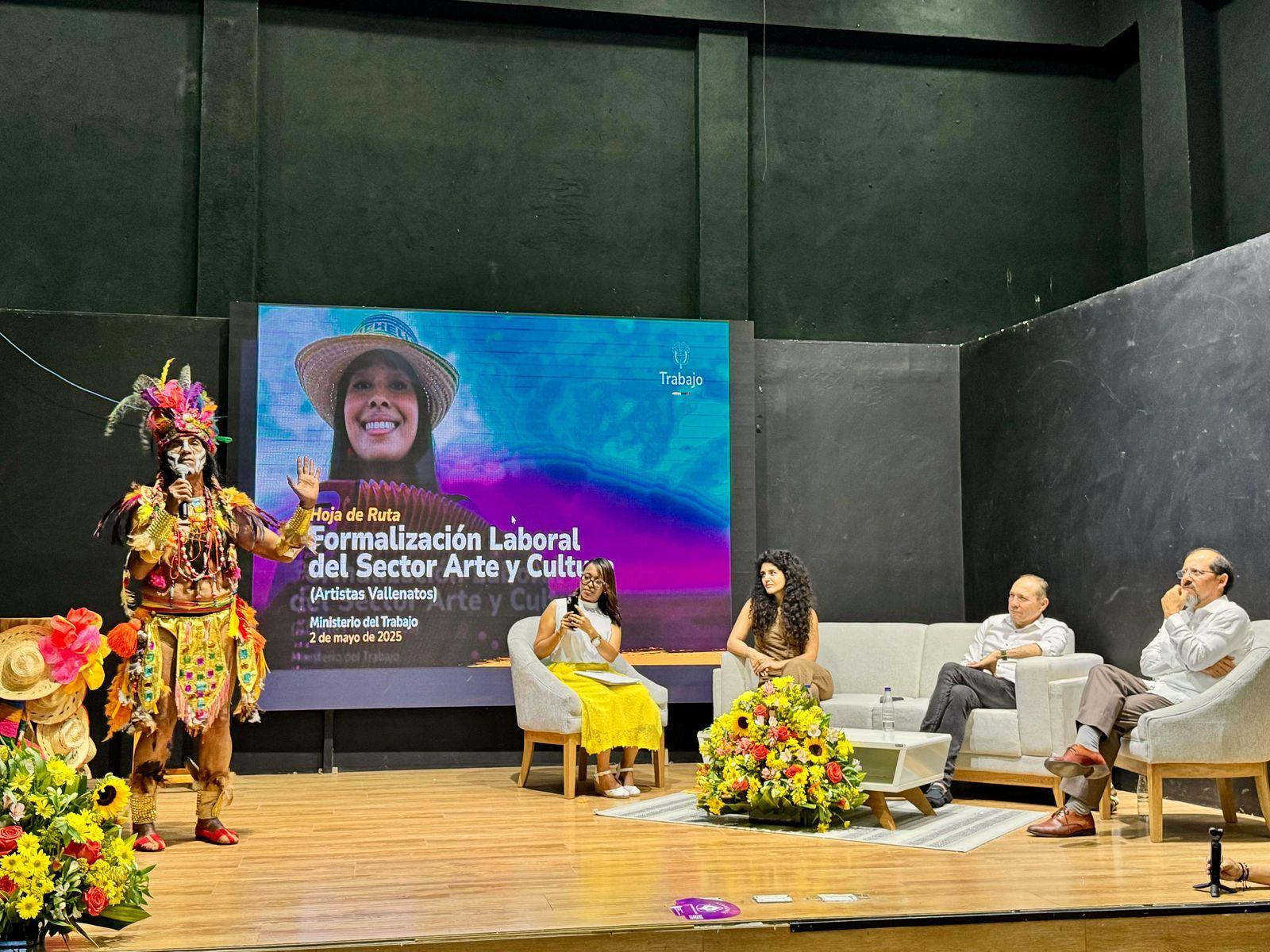 Ministra de Cultura, Yannai Kadamani, y ministro de Trabajo, Antonio Sanguino - Cortesía Ministerio de Cultura