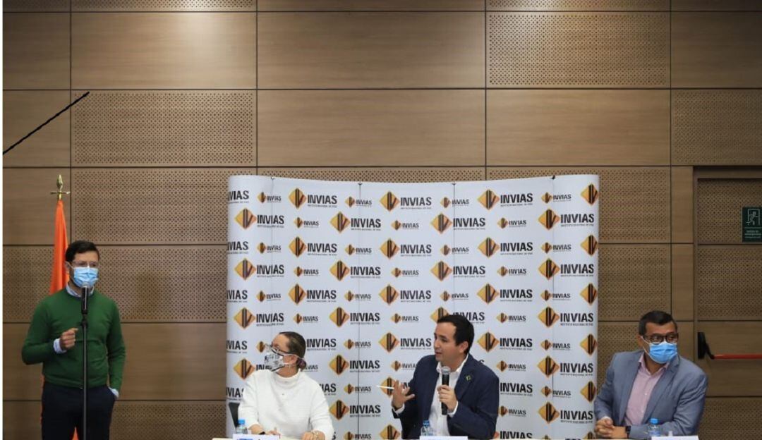 Director del Invias en audiencia 