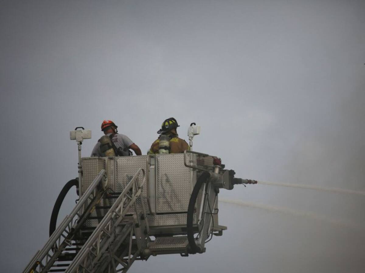 Asciende a 11 la cifra de fallecidos por colapso de edificio en Miami