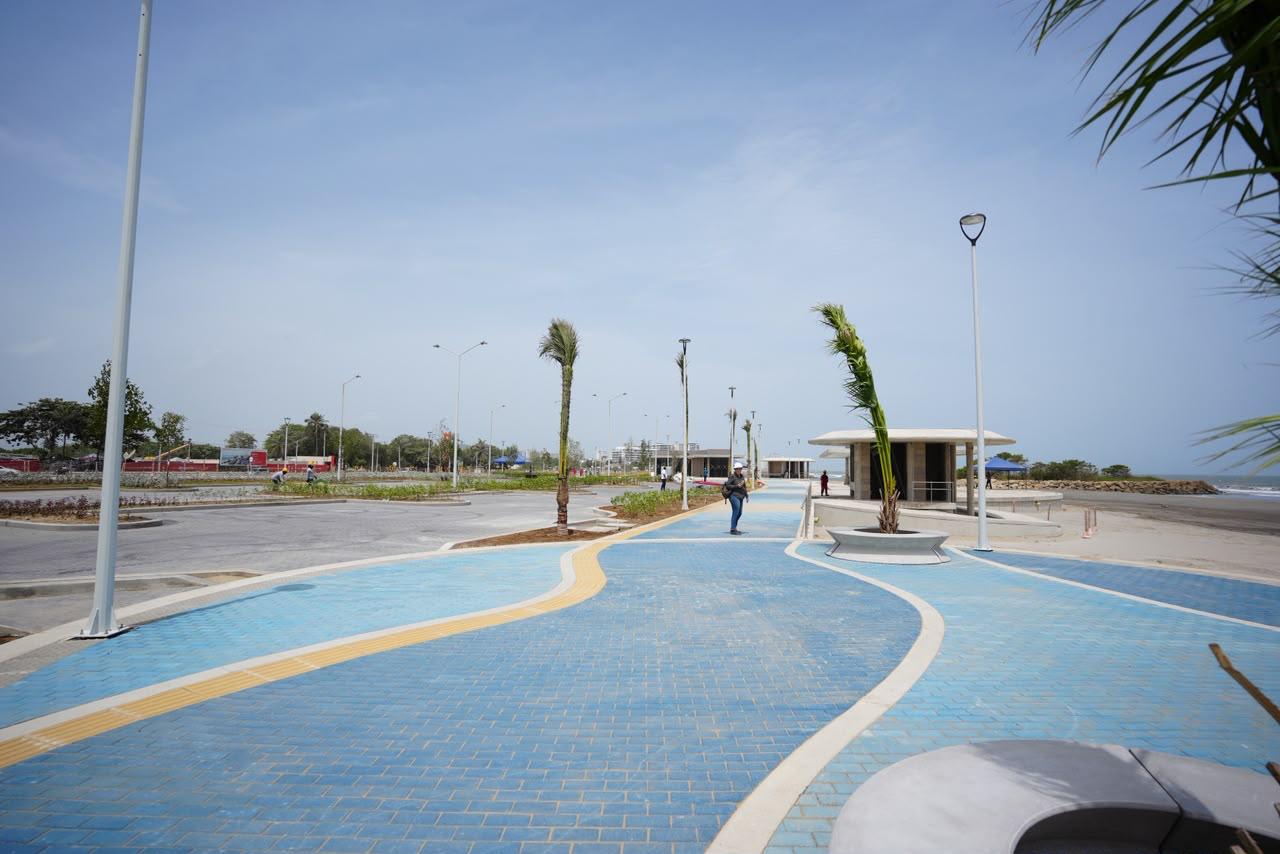 La megaobra ya completó el 84 % de su componente de protección costera y continúa avanzando en senderos, espacios turísticos, urbanismo y el futuro Mirador del Sol. // Alcaldía de Cartagena