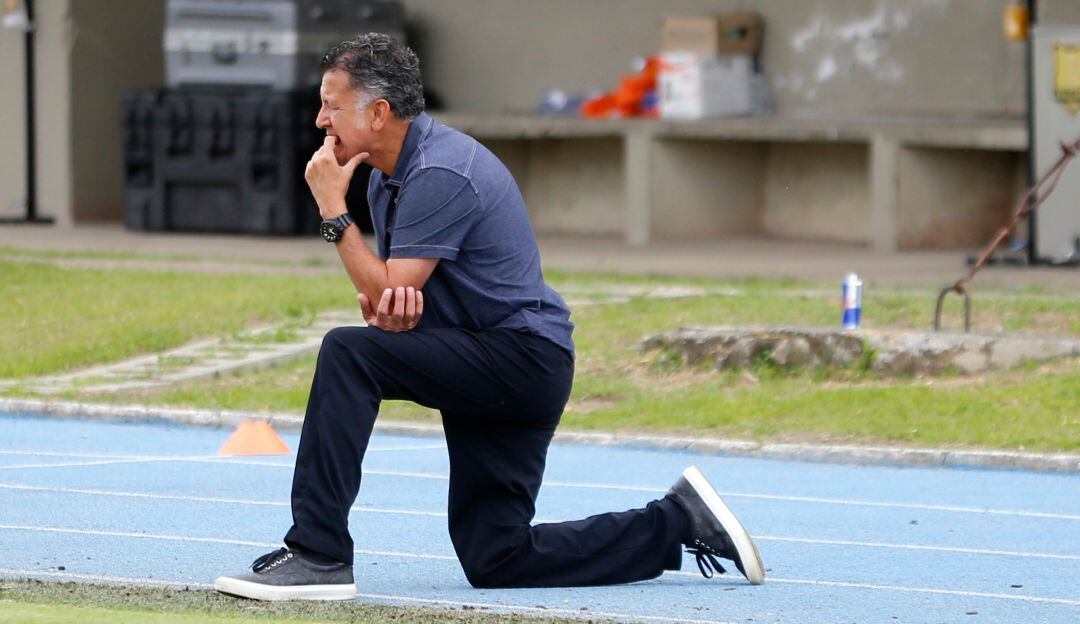 Juan Carlos Osorio dirigiendo al América de Cali