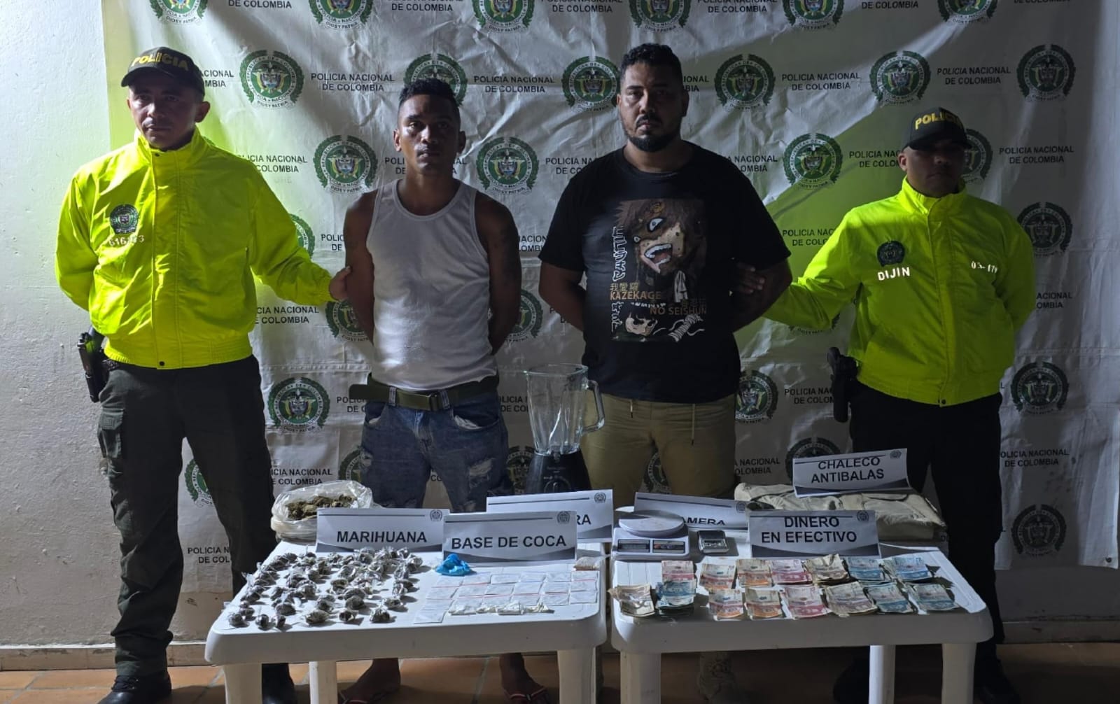 Policía captura a dos presuntos expendedores de drogas en Mompox