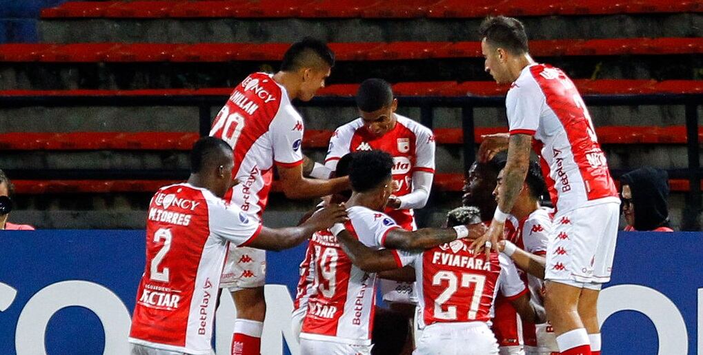 Independiente Santa Fe estará en la Copa Sudamericana 2023. (Photo by FREDDY BUILES/AFP via Getty Images)