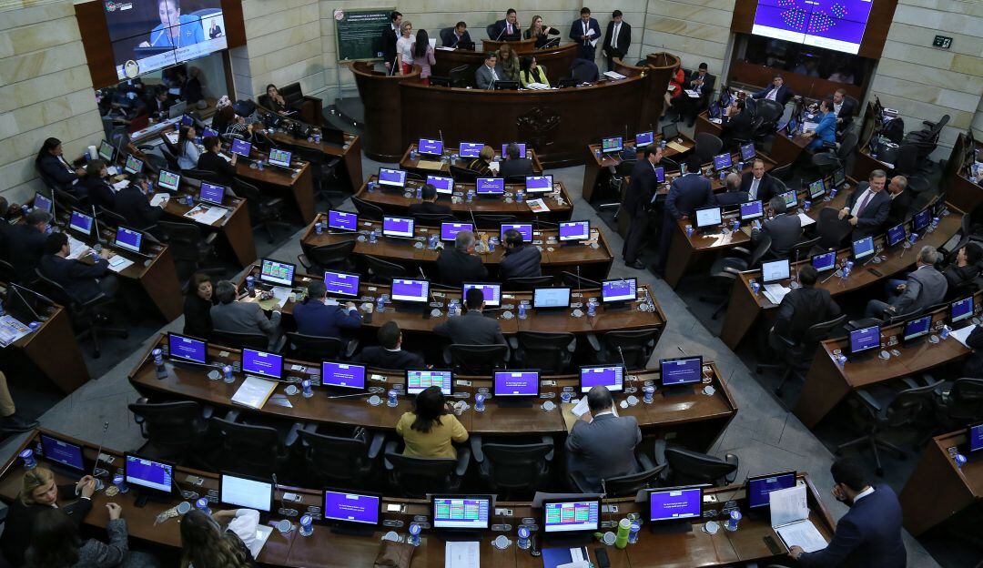 La oposición en el Congreso alerta por los que serían los primeros 'micos' de la Reforma Pensional que presentará el Gobierno Petro ante el Congreso (Colprensa - Camila Díaz)