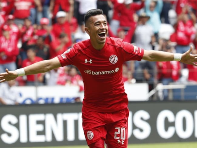 Un triplete de Fernando Uribe mete al Toluca a la final de la Liga MX