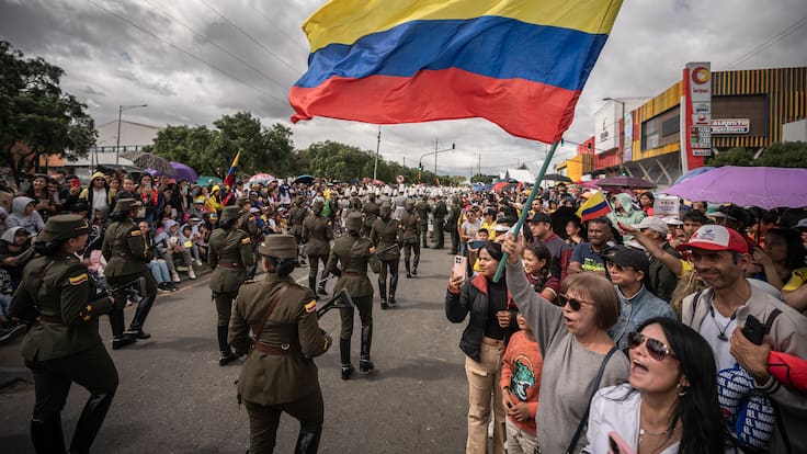 “Nunca lo había visto en 35 años”: Coronel sobre retiro de cúpula militar antes de discurso de Petro