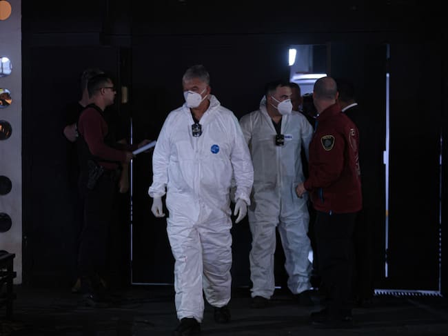 Criminalística en el hotel donde murio Liam Payne. I Foto: Luciano Gonzalez/Anadolu via Getty Images.