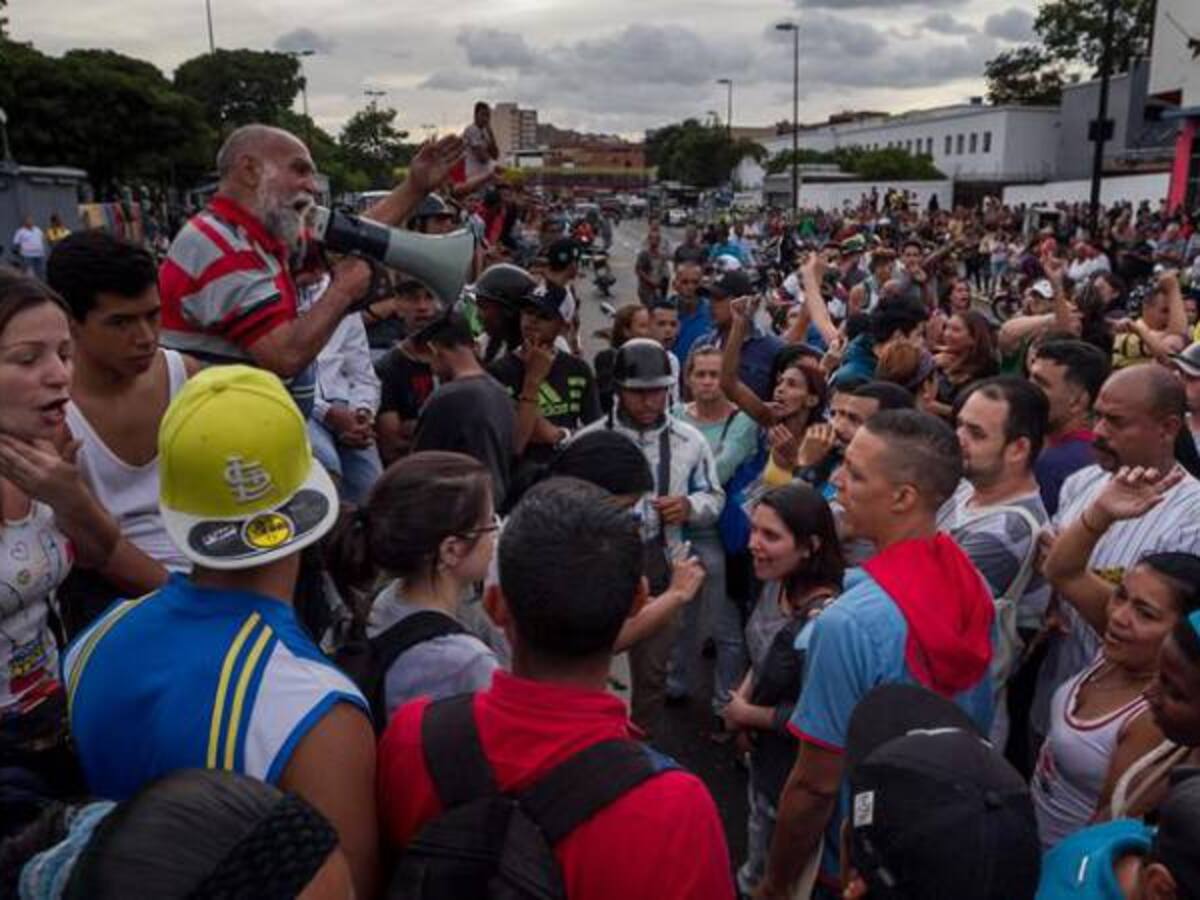 Dos Muertos, más de 30 heridos y cientos de detenidos en Cumaná