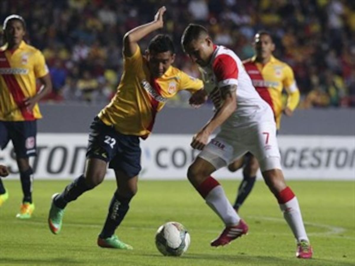 Morelia hizo reconocimiento de El Campín antes de enfrentar a Santa Fe