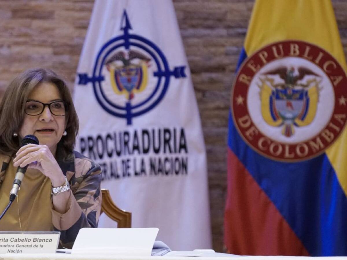 Procuradora sigue justificando los 1.208 cargos nuevos, ¿hacen falta?