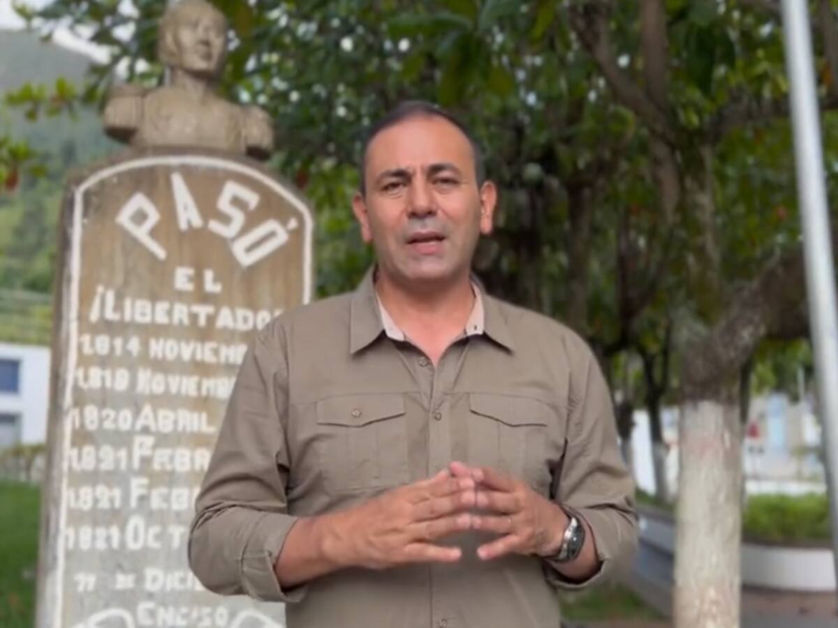 General (r) Díaz rechaza informe de Pares sobre cuestionamientos a candidatos