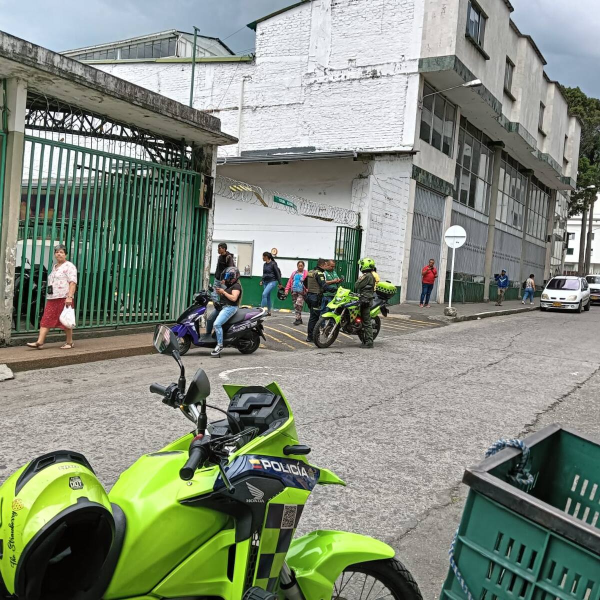 Un líder comunal y una mujer resultaron heridos por ataque a bala en el centro de Armenia