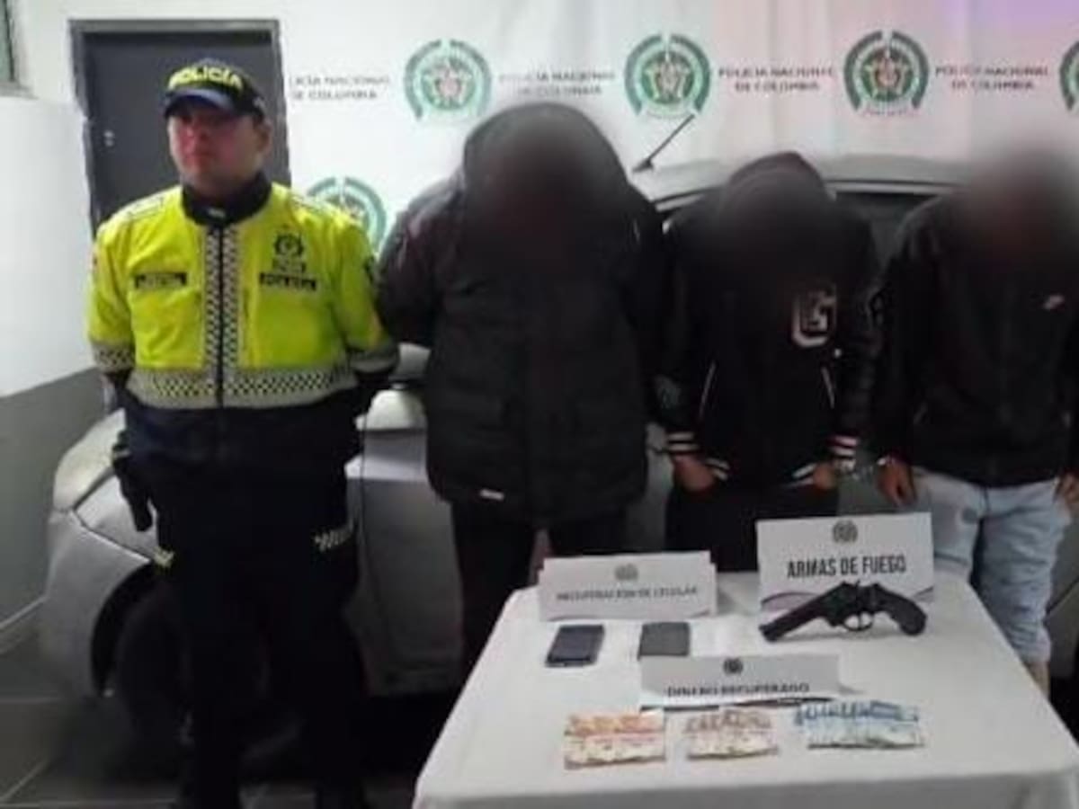 Capturaron a ladrones de restaurante en Bogotá: tenían antecedentes y brazalete del INPEC