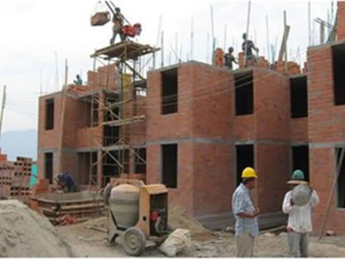 Piden al Gobierno no dilatar construcción de viviendas de interés prioritario en Bogotá