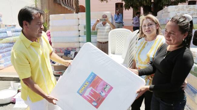 Entrega de dotación a directores de Hogares Juveniles