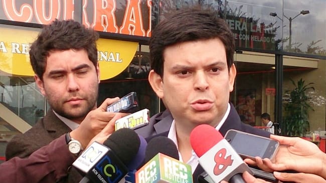 El CTI de la Fiscalía adelanta diligencias de allanamientos en varias de las propiedades del padre del exgobernador de Córdoba Alejandro Lyons, Eugenio Lyons de la Espriella. . Foto: