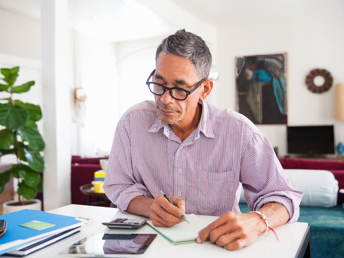 ¿Cuántas semanas se cotizan por año para pensionarse? Tiempo que tarda en completar 1.300