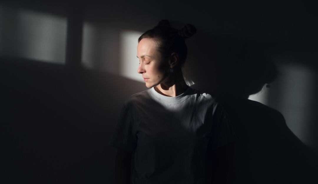 COVID puede generar problemas de salud mental dos años después de infección