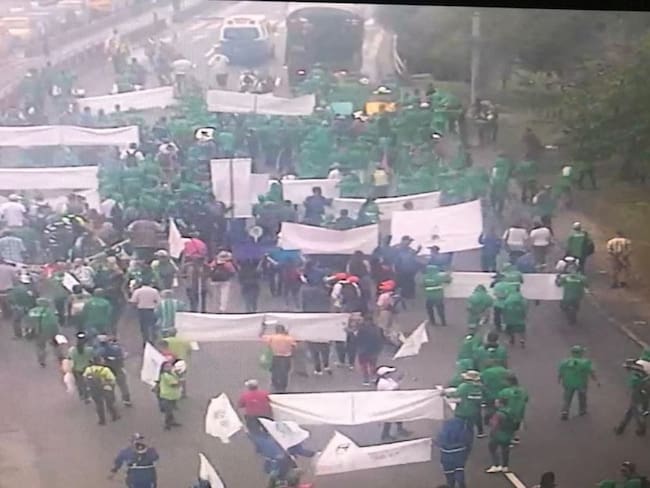 Recicladores en Medellín protestan por competencia desleal