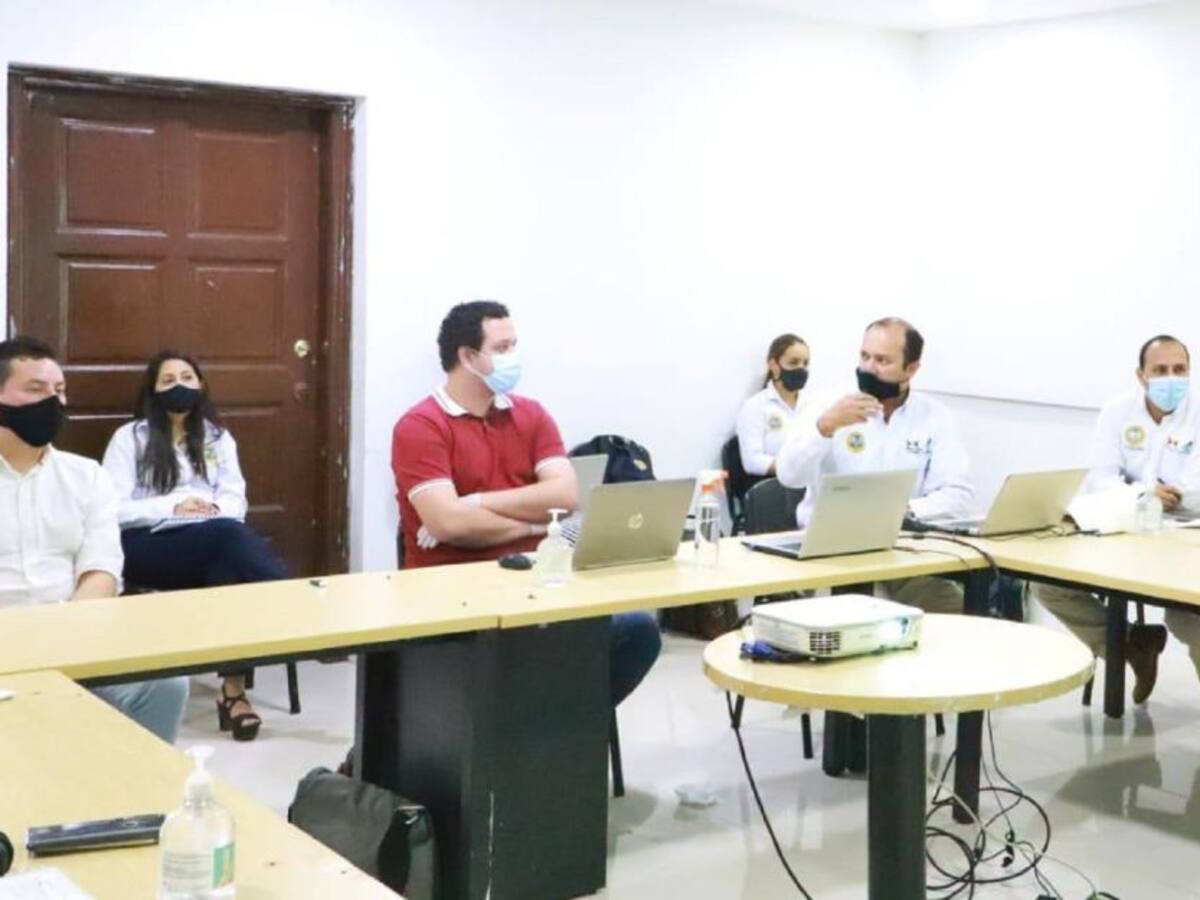Mesa de trabajo para estructurar proyectos de vivienda en Cartagena