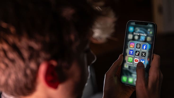 Prohibición de redes sociales a menores de 15 años en Francia: ¿cómo funcionan las restricciones?