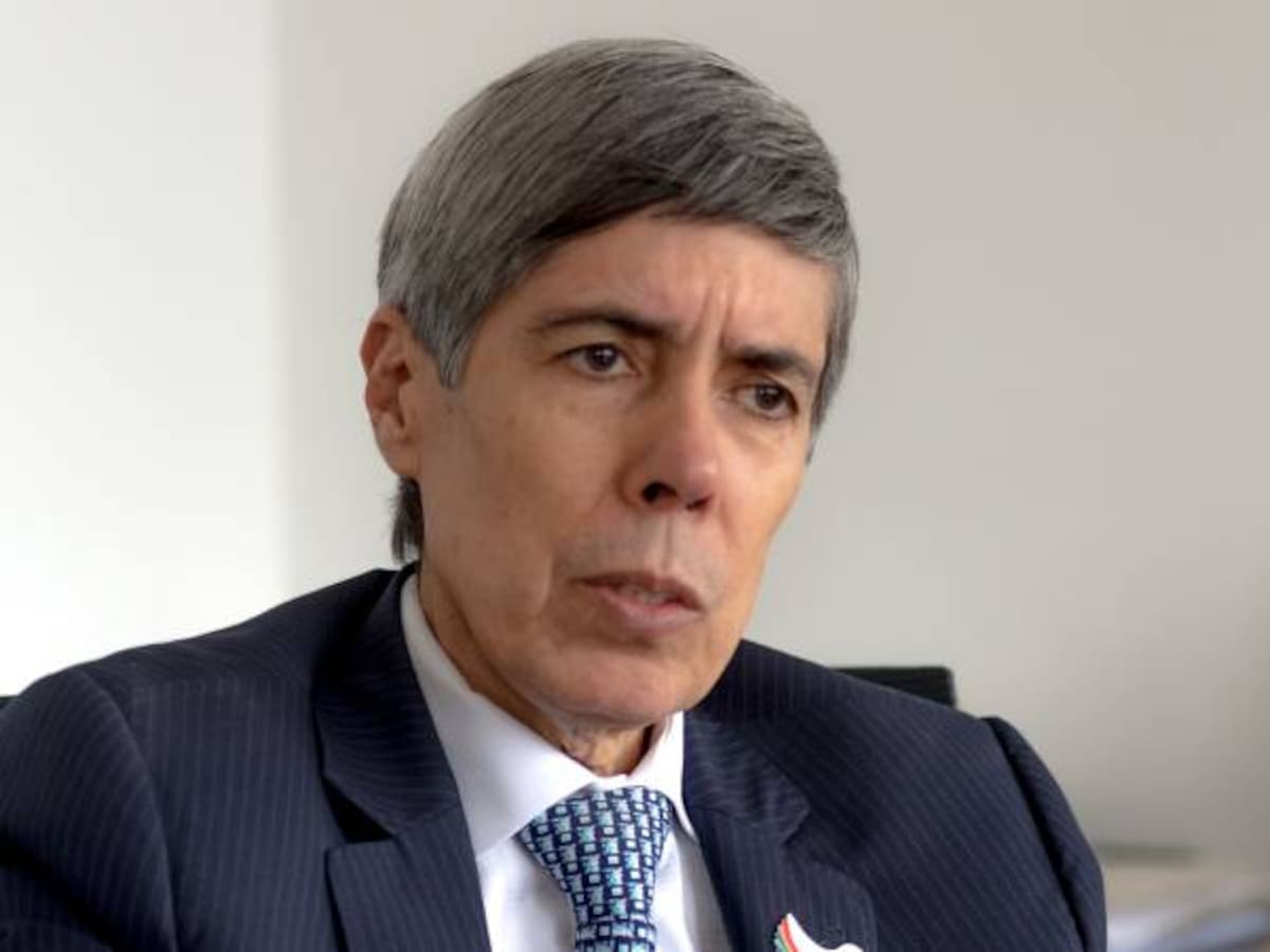 Cancelan visa de EE.UU. a Alan Jara