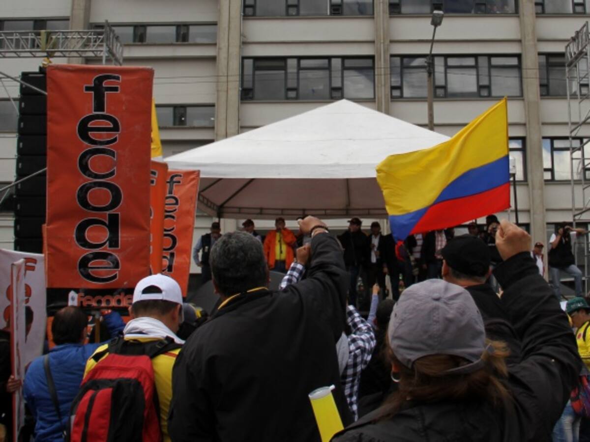 Este jueves se reunirán educadores y Distrito para acordar calendario escolar