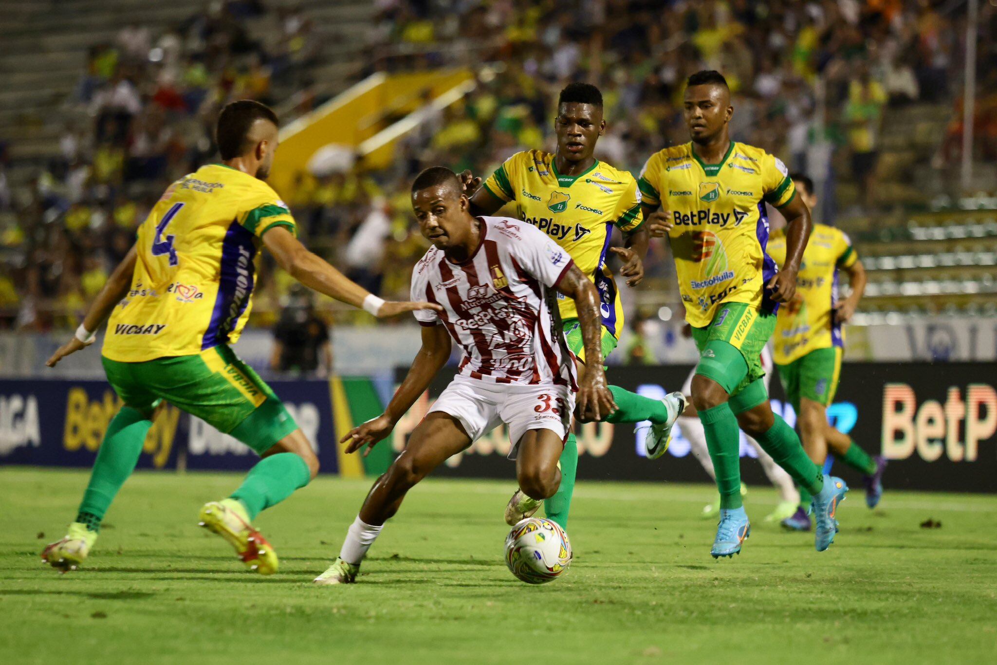 Clásico entre Deportes Tolima y Atlético Huila en Liga / @cdtolima