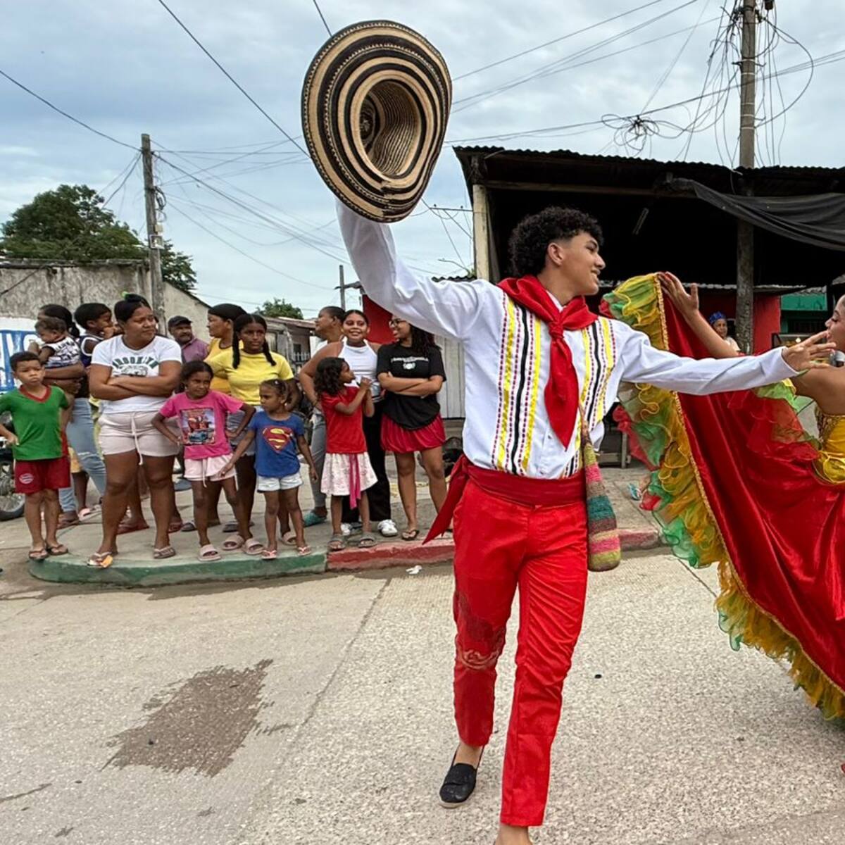 Santa Rosa de Lima celebró 290 años de historia con danzas tradicionales