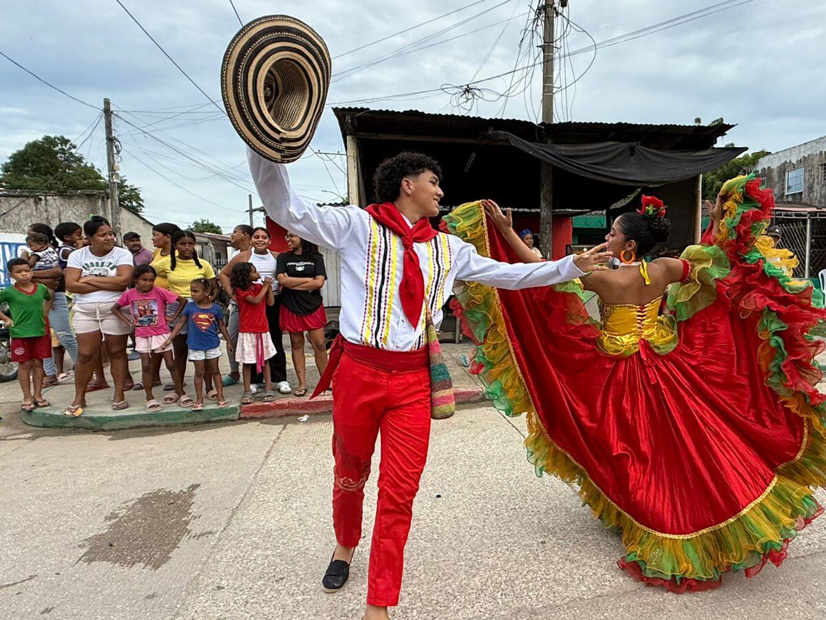 Santa Rosa de Lima celebró 290 años de historia con danzas tradicionales