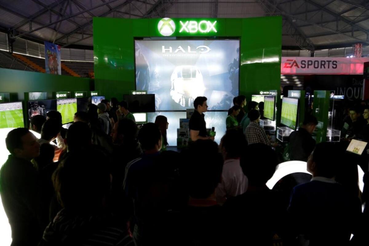 Durante tres días, gamers de todas las edades se reúnen en el Palacio de los Deportes en un escenario lleno de consolas.