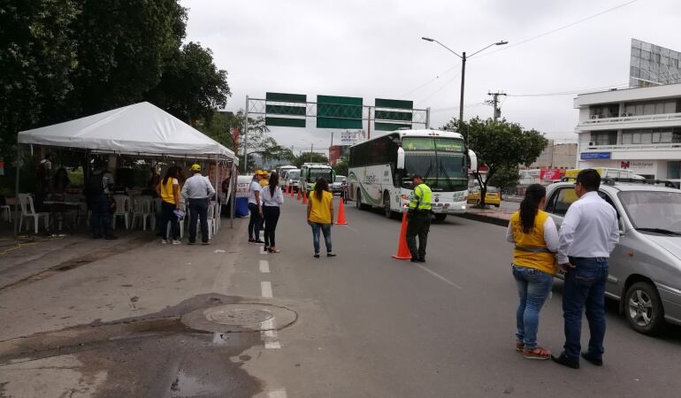Campaña para los motociclistas en la avenida Diagonal Santander