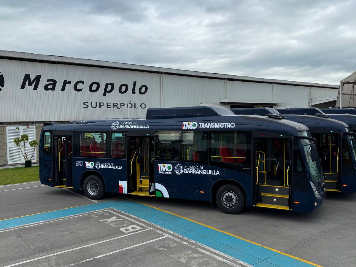Nueva flota de buses para Transmetro llega a Barranquilla