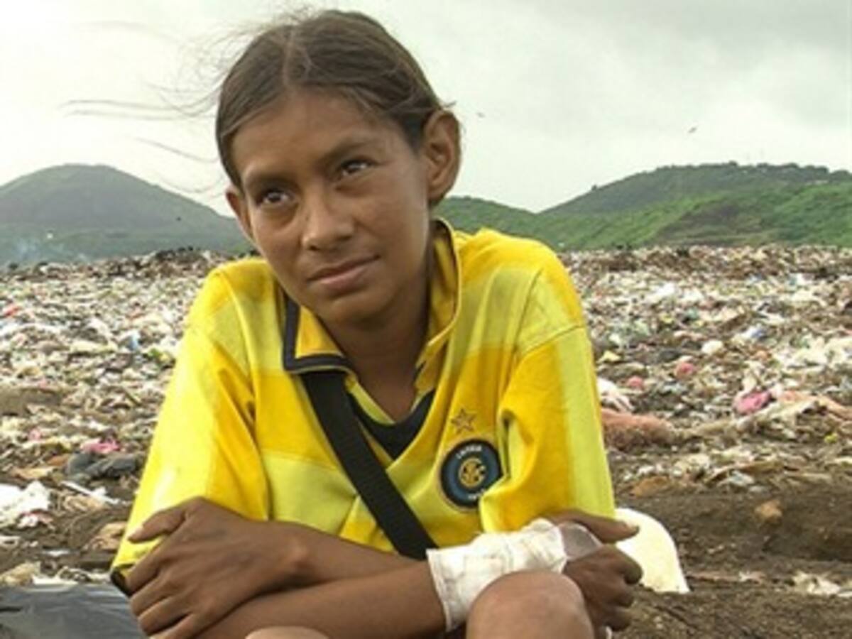 Documental retrata vida de 3 mujeres en basurero más grande de Centroamérica