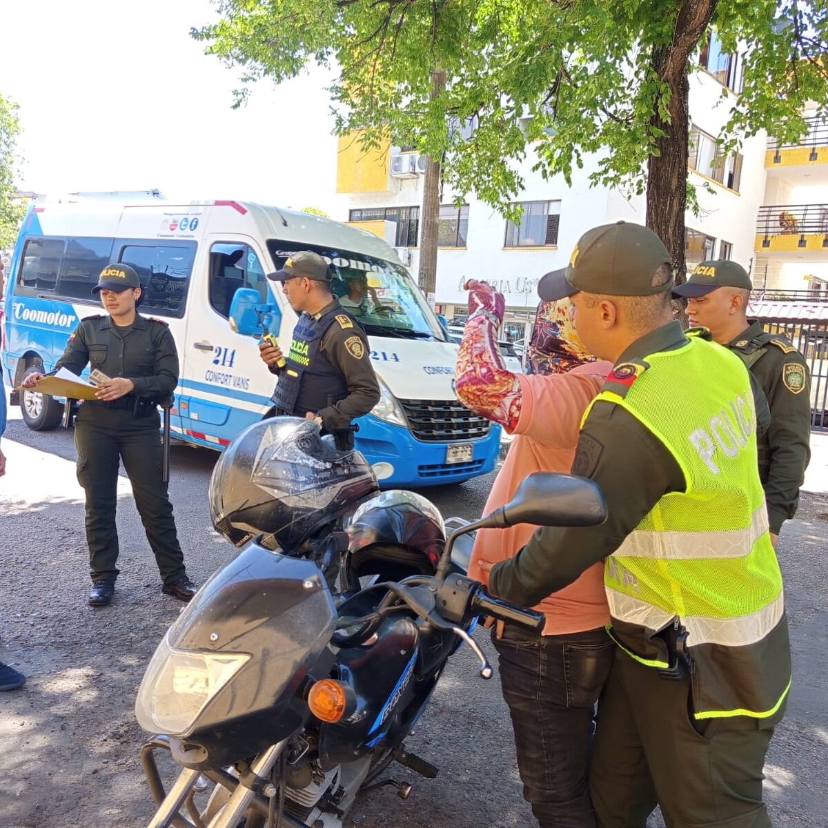 Balance positivo de fin de semana arrojan operativos de la policía en Neiva