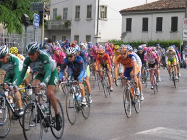 El australiano Lloyd gana la sexta etapa del Giro de Italia, Nibali sigue de líder