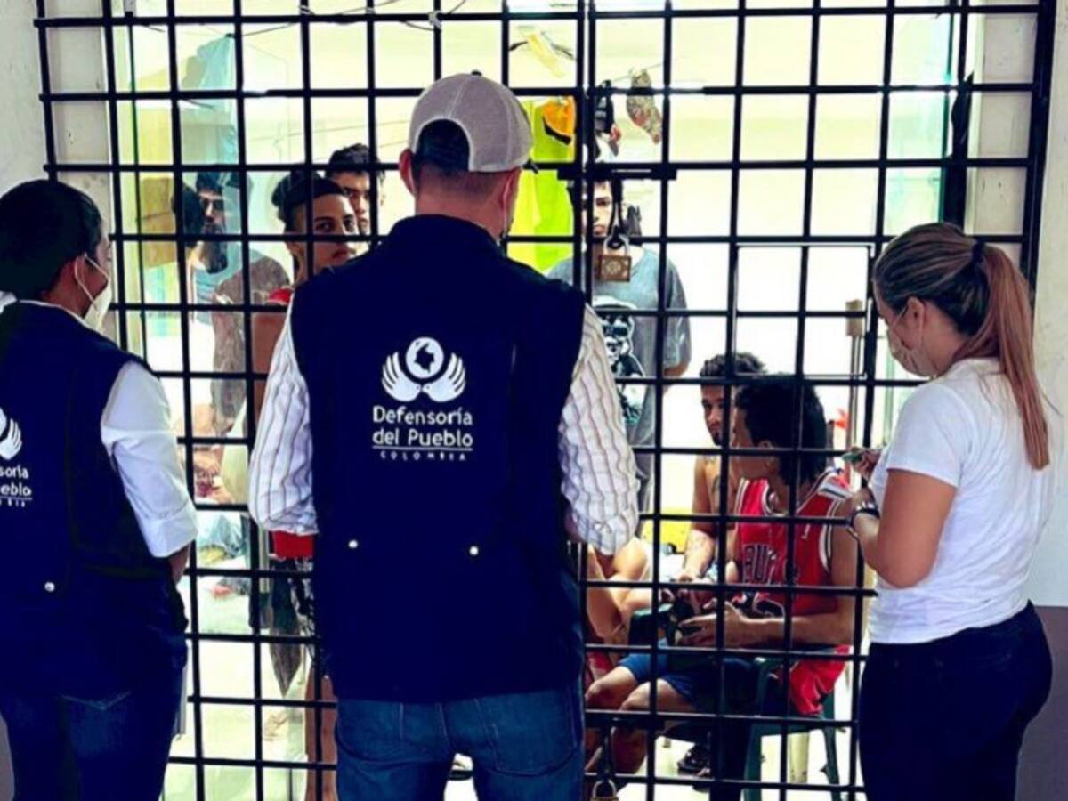 Hay crisis en salud, alimentación y aseo en centros de detención en Córdoba