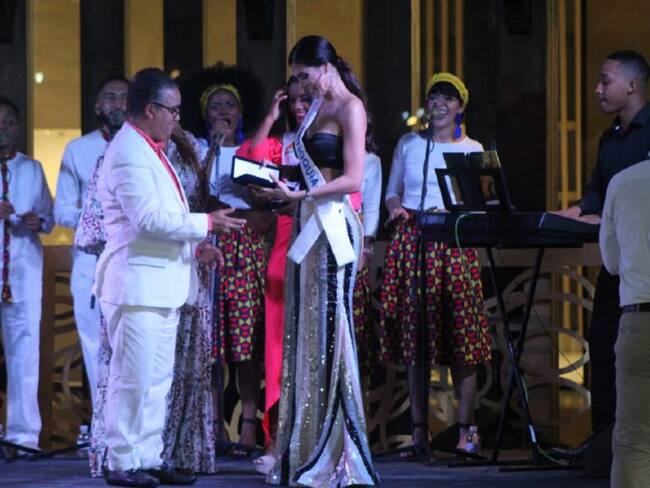 Entregan llaves de Cartagena a aspirantes al título de Señorita Colombia
