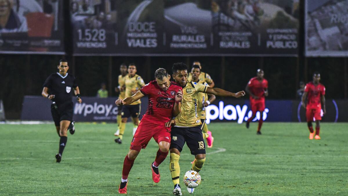 Cae el séptimo técnico del fútbol colombiano en la temporada 2025