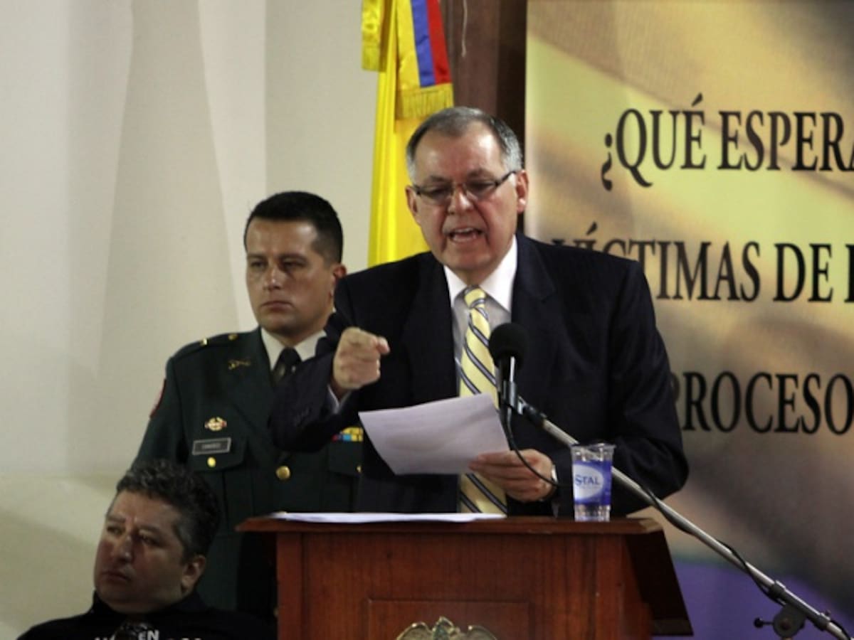Procurador solicitó al Gobierno bombardear a las Farc