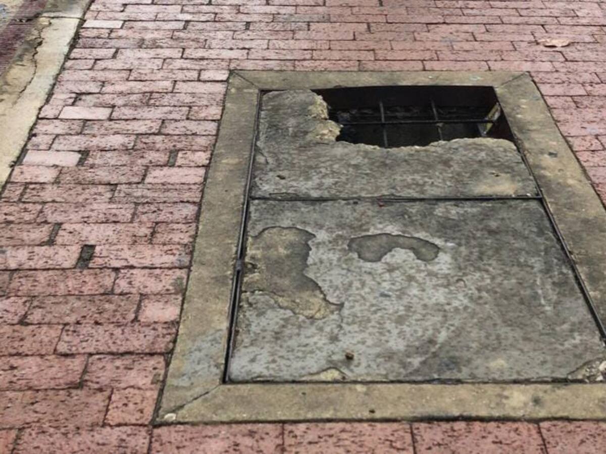 Gerencia del Centro de Cartagena pide a empresas de servicios públicos reparar tapas