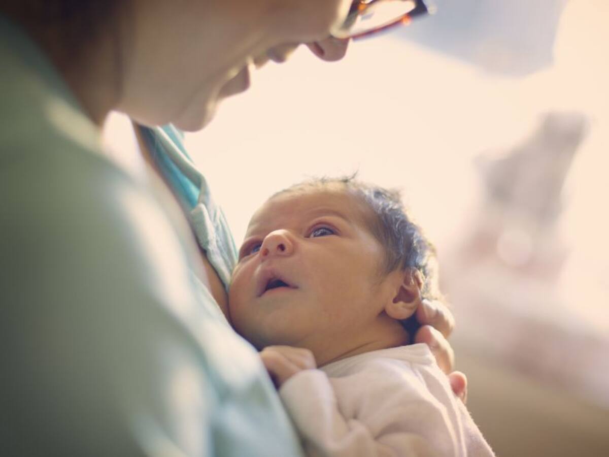 ¿Qué relación hay entre la COVID-19 y el bajo peso de los recién nacidos?